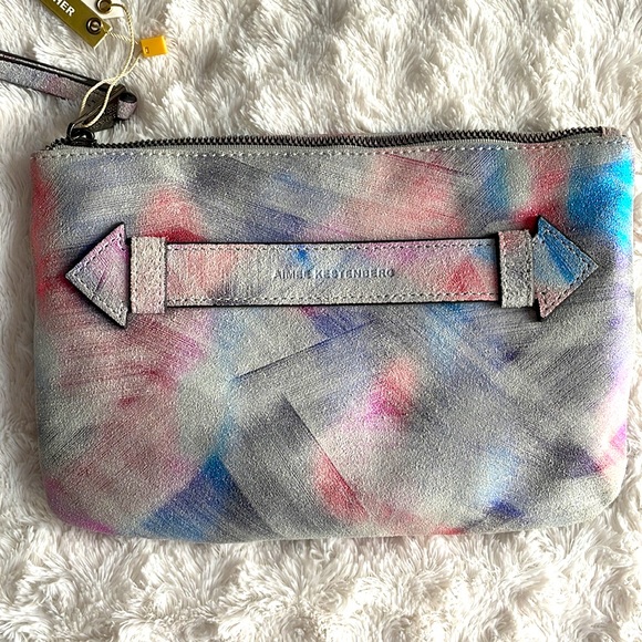 NWT Genuine Leather Aimee Kestenberg Wristlet - Picture 3 of 9